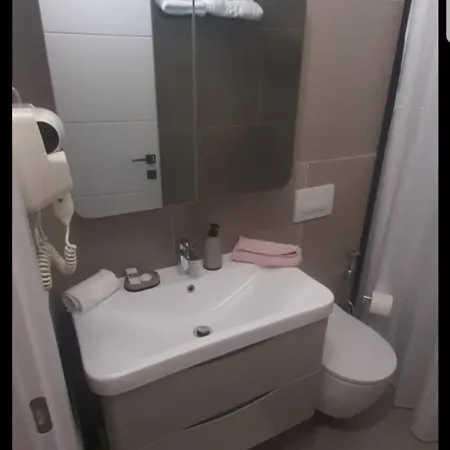 Apartment El-xho *